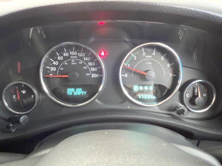 2016 Chrysler Jeep Wrangler Unlimited ABA-JK36L (UW-6a223d78b3f65)[20]