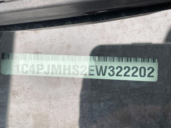 2015 Chrysler Jeep Cherokee ABA-KL32 (UW-6a223d7acf88d)[1]
