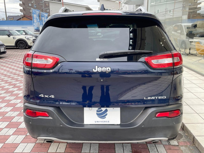 2015 Chrysler Jeep Cherokee ABA-KL32 (UW-6a223d7acf88d)[27]