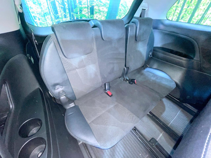 2014 Toyota Estima DBA-ACR50W (UW-6a223d9a79e0b)[15]
