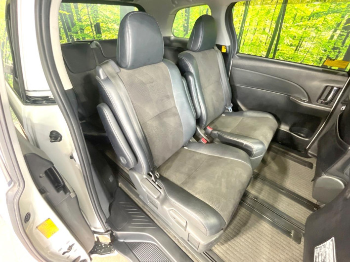 2014 Toyota Estima DBA-ACR50W (UW-6a223d9a79e0b)[16]
