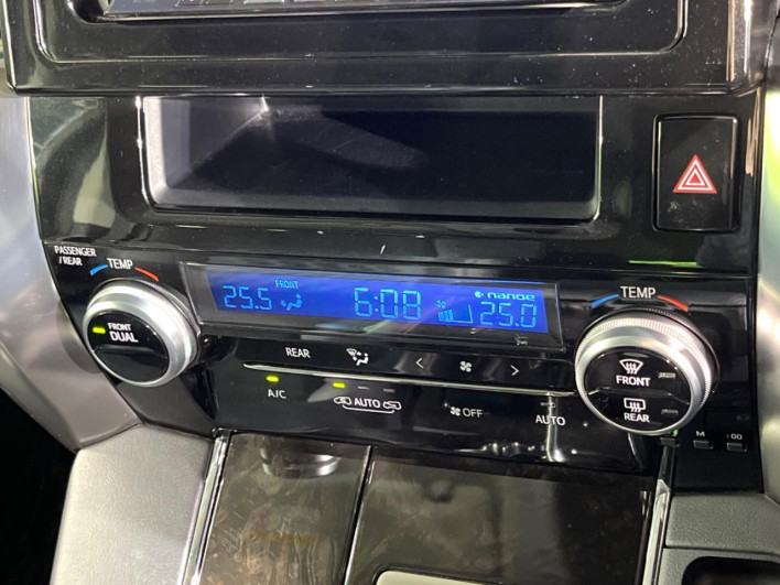 2016 Toyota Vellfire DBA-AGH30W (UW-6a223d9d43f5e)[19]