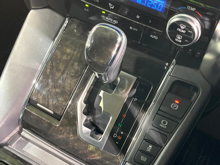 2016 Toyota Vellfire DBA-AGH30W (UW-6a223d9d43f5e)[18]