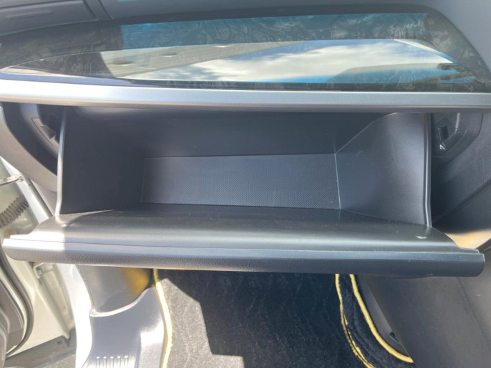 2017 Toyota Vellfire DBA-AGH30W (UW-6a223d9ecf7de)[24]