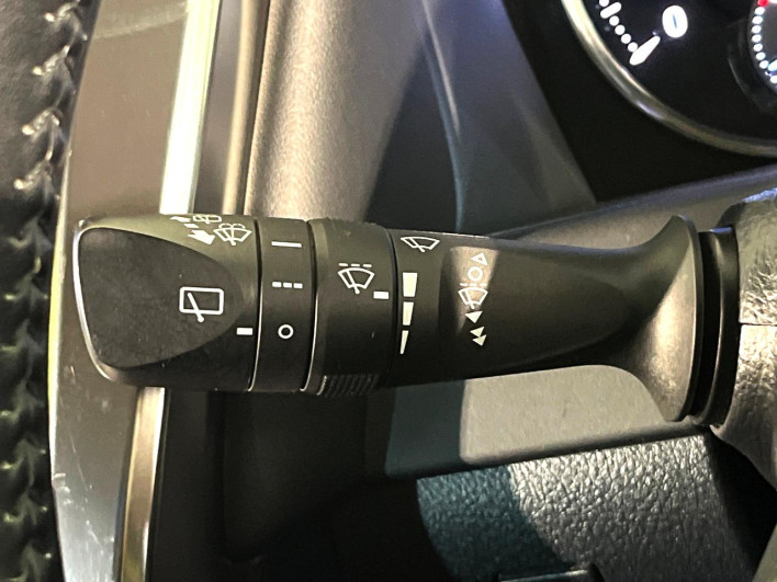 2017 Toyota Vellfire DBA-AGH30W (UW-6a223d9f75134)[24]
