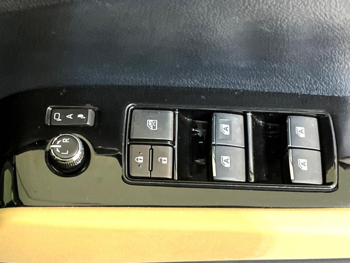 2017 Toyota Vellfire DBA-AGH30W (UW-6a223d9f75134)[9]