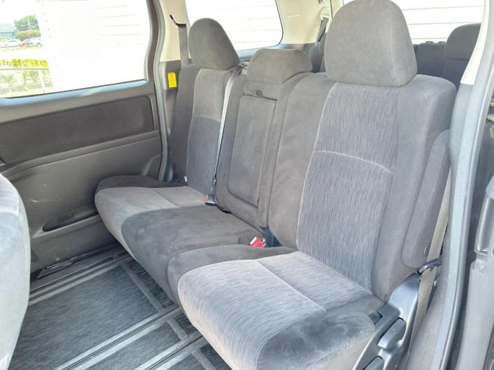2014 Toyota Vellfire DBA-ANH20W (UW-6a223dad6acc2)[22]