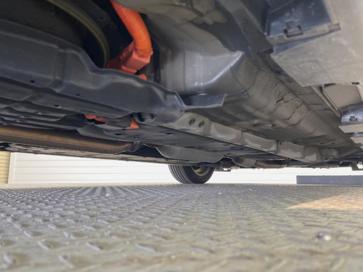 2014 Toyota Camry DAA-AVV50 (UW-6a223db160ce3)[20]
