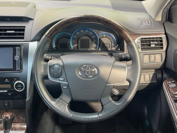 2014 Toyota Camry DAA-AVV50 (UW-6a223db160ce3)[23]