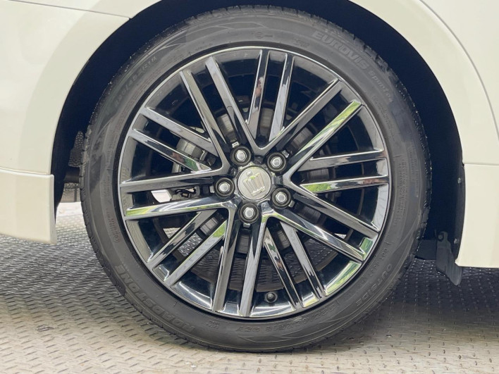 2014 Toyota Crown Hybrid DAA-AWS210 (UW-6a223db3b89a6)[7]