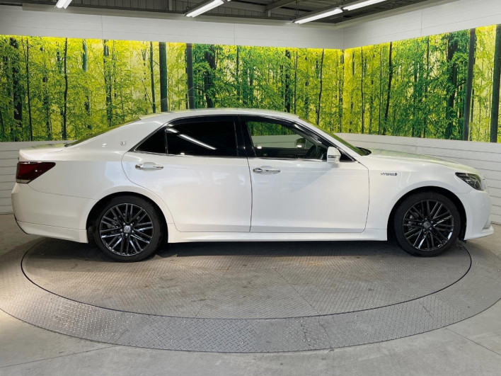 2014 Toyota Crown Hybrid DAA-AWS210 (UW-6a223db3b89a6)[24]