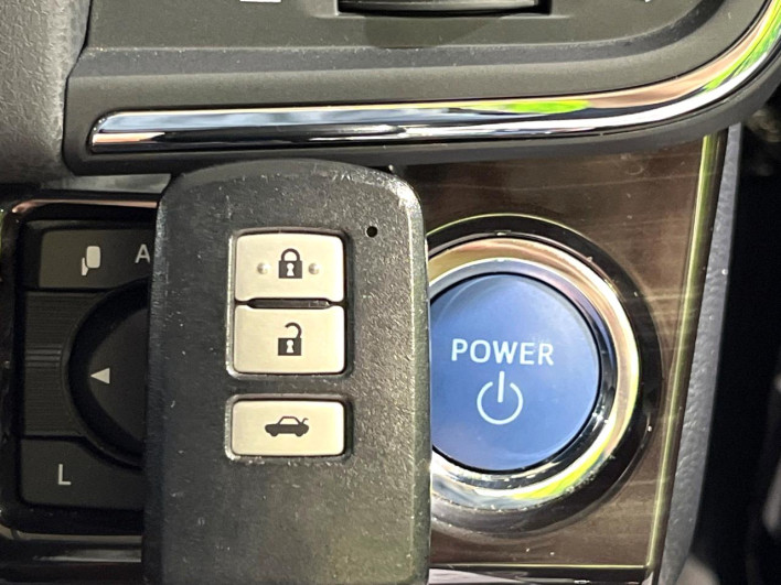 2017 Toyota Crown Hybrid DAA-AWS210 (UW-6a223db425f19)[9]