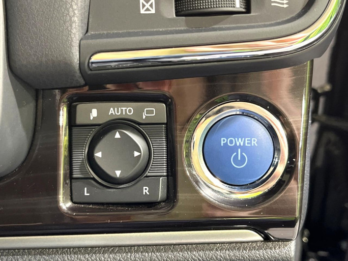 2017 Toyota Crown Hybrid DAA-AWS210 (UW-6a223db425f19)[21]