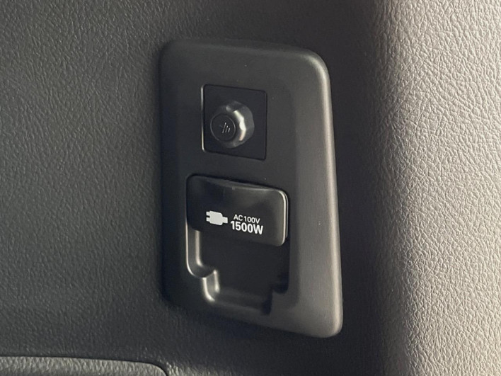 2016 Toyota Alphard Hybrid DAA-AYH30W (UW-6a223dbe5871c)[7]