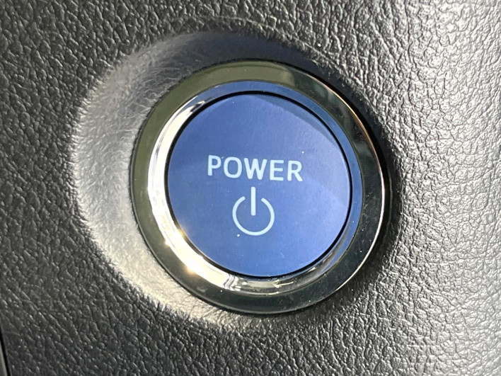 2022 Toyota Alphard Hybrid 6AA-AYH30W (UW-6a223dc0e0723)[16]