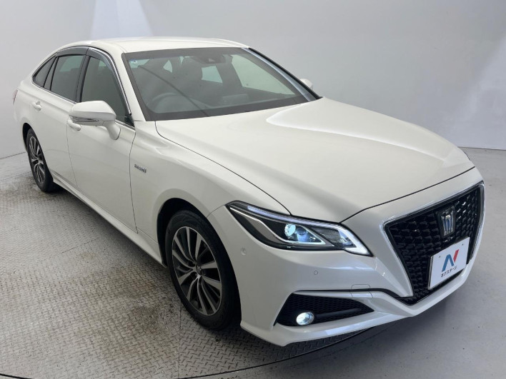2019 Toyota Crown Hybrid 6AA-AZSH20 (UW-6a223dc292151)[11]