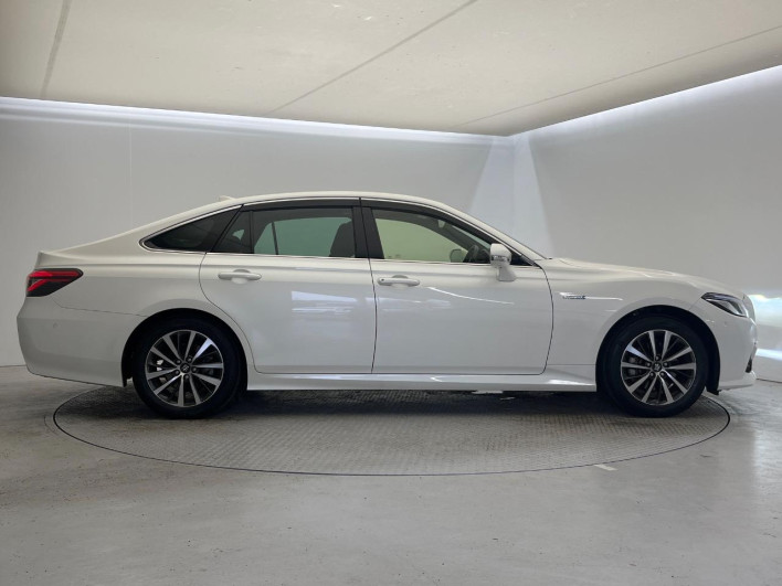 2019 Toyota Crown Hybrid 6AA-AZSH20 (UW-6a223dc292151)[14]