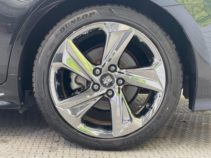 2019 Toyota Crown Hybrid 6AA-AZSH20 (UW-6a223dc34a192)[8]