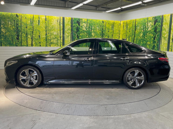 2019 Toyota Crown Hybrid 6AA-AZSH20 (UW-6a223dc34a192)[19]