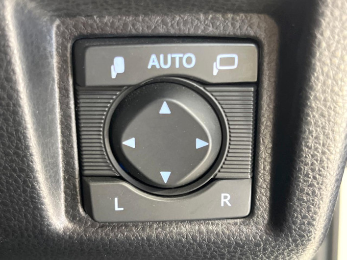 2019 Toyota Crown Hybrid 6AA-AZSH20 (UW-6a223dc378ce2)[29]