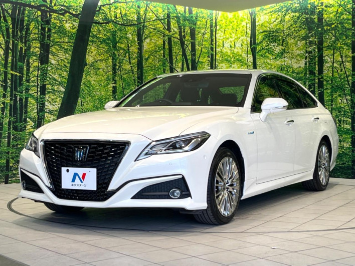 2019 Toyota Crown Hybrid 6AA-AZSH20 (UW-6a223dc378ce2)[12]
