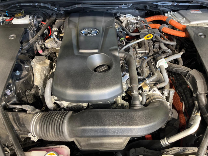 2020 Toyota Crown Hybrid 6AA-AZSH20 (UW-6a223dc3bfab1)[7]