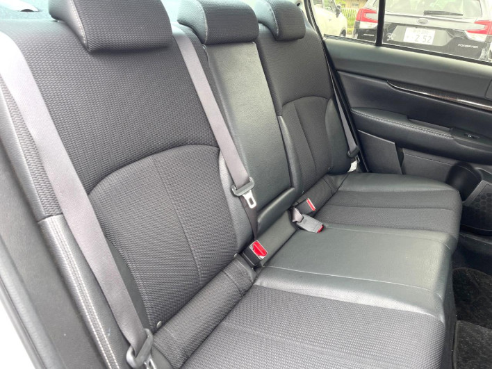 2014 Subaru Legacy B4 DBA-BMM (UW-6a223de5e3b8b)[5]