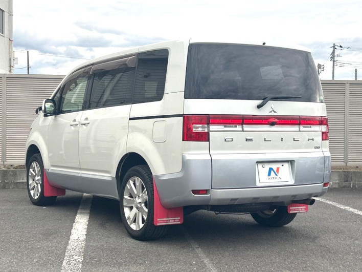 2016 Mitsubishi Delica D:5 LDA-CV1W (UW-6a223deb09dfc)[23]
