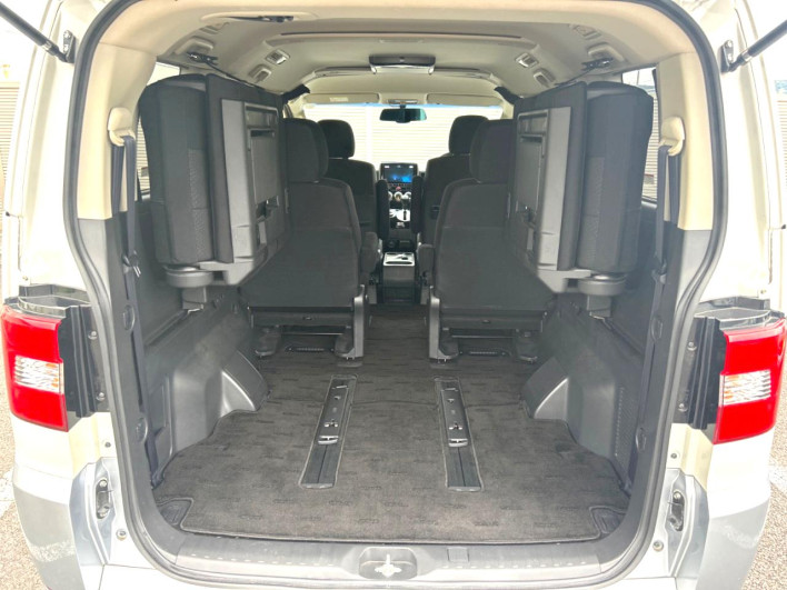 2016 Mitsubishi Delica D:5 LDA-CV1W (UW-6a223deb09dfc)[29]