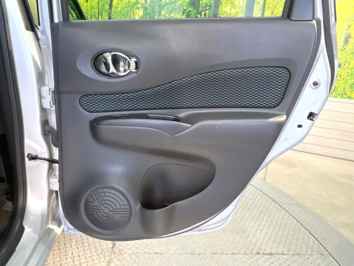 2014 Nissan Note DBA-E12 (UW-6a223dfd40f59)[19]