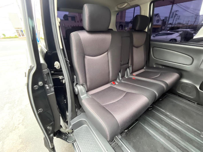 2011 Nissan Serena DBA-FC26 (UW-6a223e02955aa)[24]