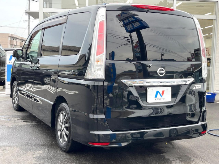 2011 Nissan Serena DBA-FC26 (UW-6a223e02955aa)[13]