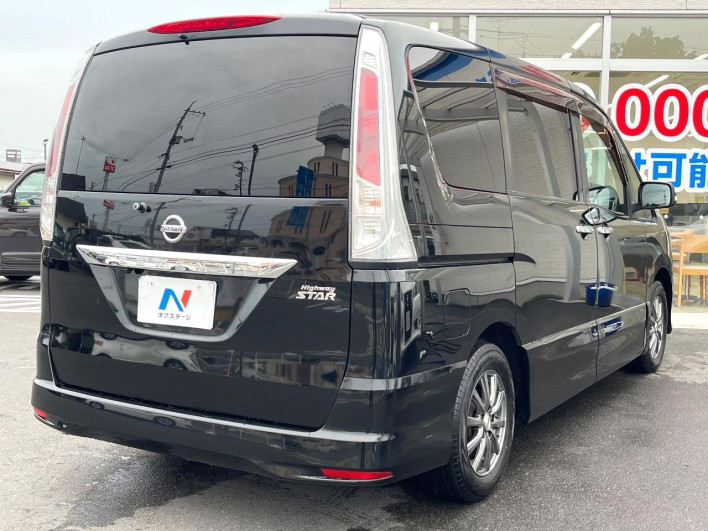2011 Nissan Serena DBA-FC26 (UW-6a223e02955aa)[14]