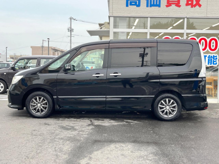 2011 Nissan Serena DBA-FC26 (UW-6a223e02955aa)[5]