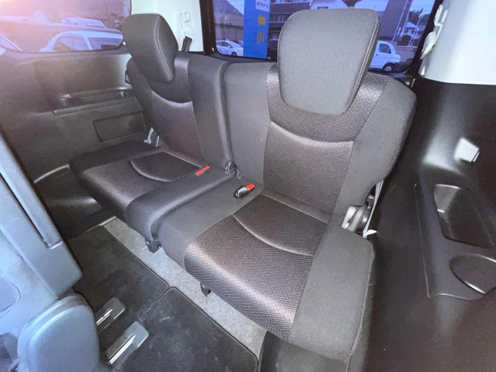 2011 Nissan Serena DBA-FC26 (UW-6a223e02955aa)[26]
