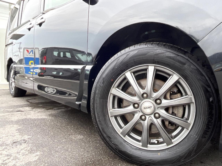 2011 Nissan Serena DBA-FC26 (UW-6a223e02955aa)[9]