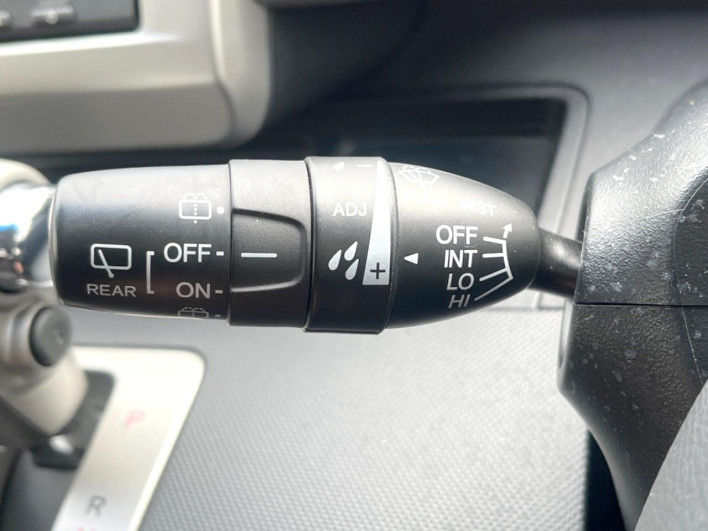 2013 Honda Freed DBA-GB3 (UW-6a223e0f01a40)[23]