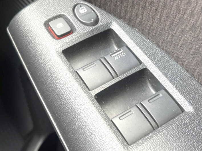 2013 Honda Freed DBA-GB3 (UW-6a223e0f01a40)[24]