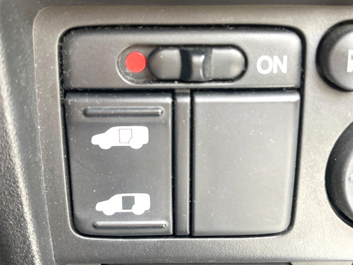 2013 Honda Freed DBA-GB3 (UW-6a223e0f01a40)[29]