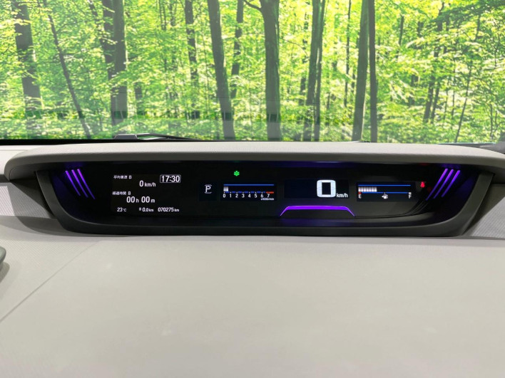 2017 Honda Freed DBA-GB5 (UW-6a223e0f79428)[24]