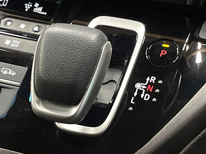 2019 Honda Freed hybrid 6AA-GB7 (UW-6a223e1092ada)[10]