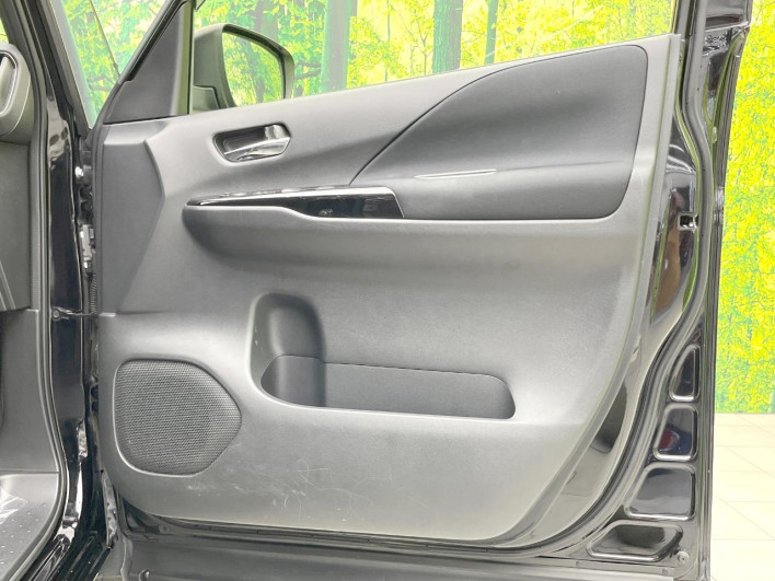 2016 Nissan Serena DAA-GFC27 (UW-6a223e16c58a4)[28]