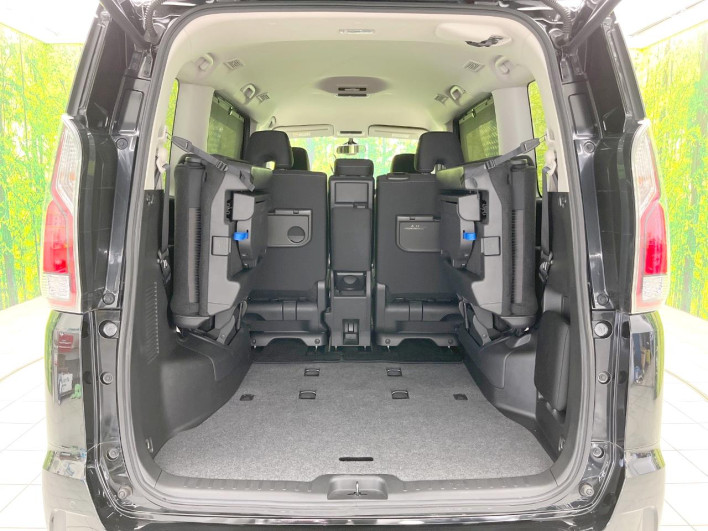 2016 Nissan Serena DAA-GFC27 (UW-6a223e16c58a4)[26]