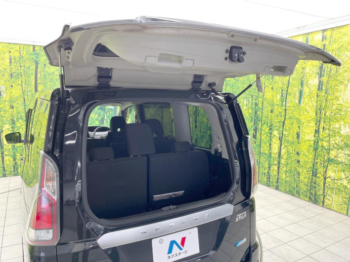 2016 Nissan Serena DAA-GFC27 (UW-6a223e16c58a4)[22]