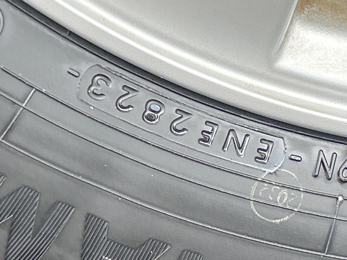 2017 Nissan Serena DAA-GFNC27 (UW-6a223e1f6a952)[9]