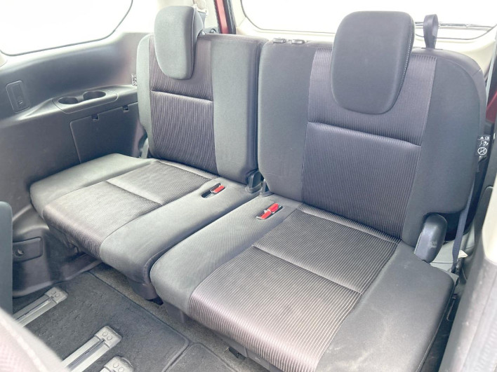 2017 Nissan Serena DAA-GFNC27 (UW-6a223e1f6a952)[24]
