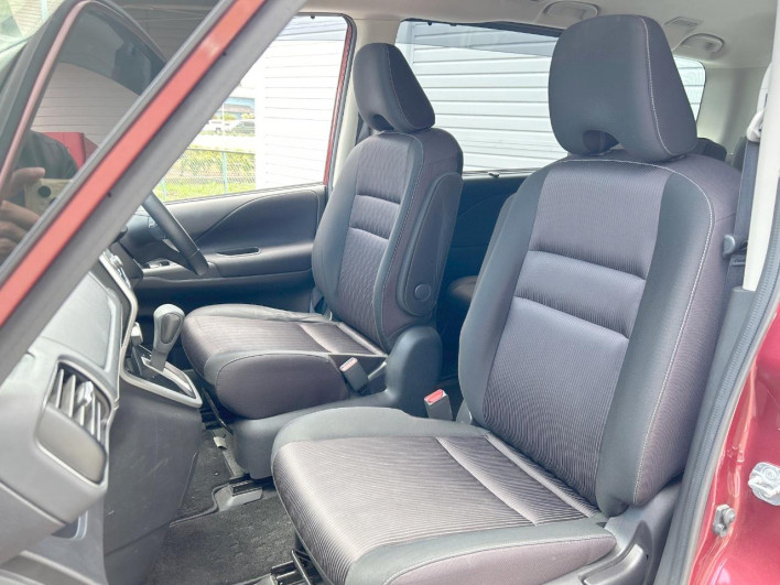 2017 Nissan Serena DAA-GFNC27 (UW-6a223e1f6a952)[22]