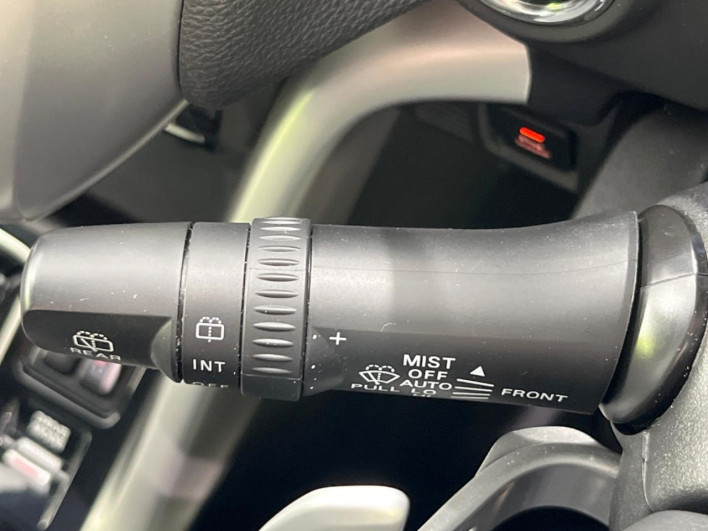 2021 Mitsubishi Eclipse Cross PHEV 5LA-GL3W (UW-6a223e2247258)[16]
