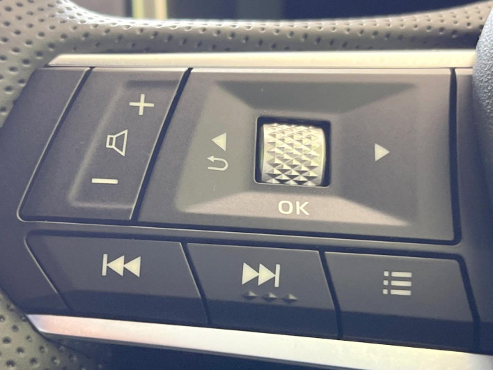 2022 Mitsubishi OUTLANDER PHEV 5LA-GN0W (UW-6a223e2276372)[21]