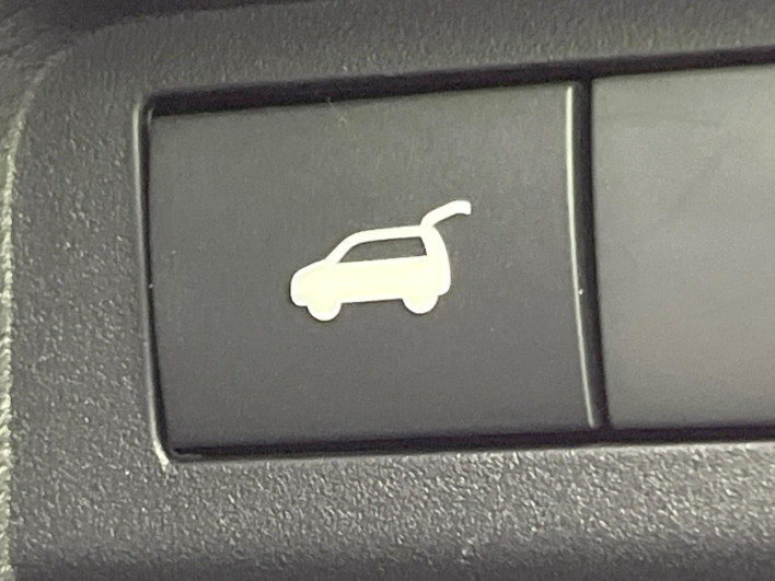 2022 Mitsubishi OUTLANDER PHEV 5LA-GN0W (UW-6a223e2276372)[17]